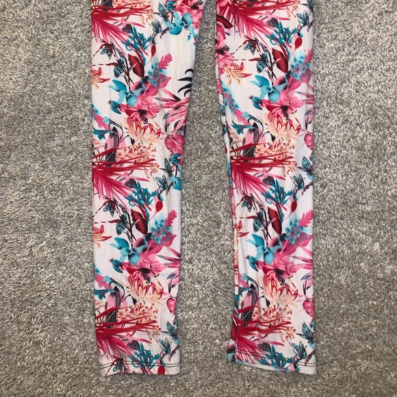 WinWin Pink & Blue Tropical Leggings size S-L - Picture 10 of 10